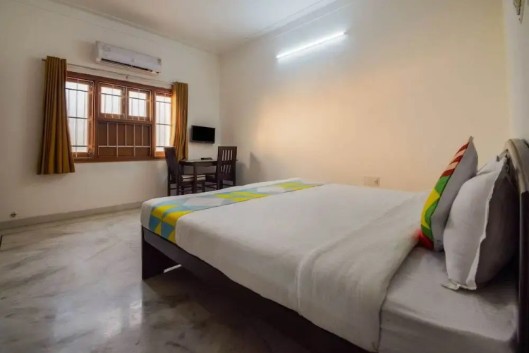 Mangal Apartment by OYO Rooms