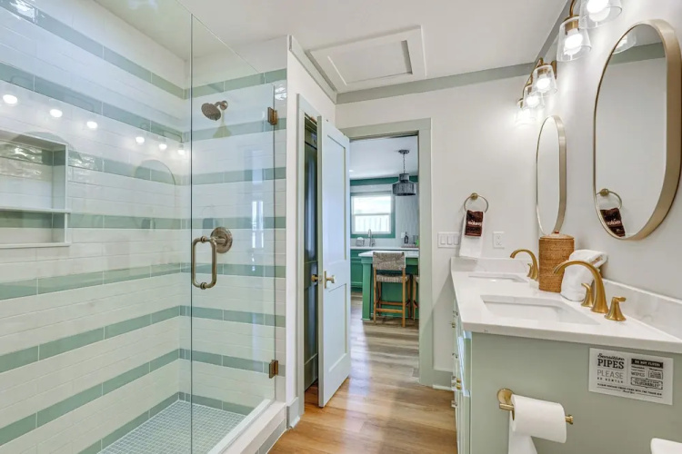 Chic PCB Getaway w/ Private Yard - Walk to Beach!