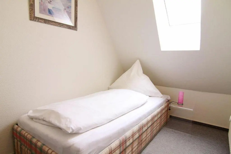 Haus-Meisennest-Wohnung-Eule