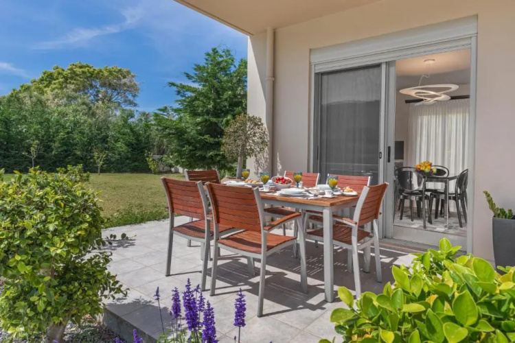 Rainbow Luxurious Villa in Ialysos