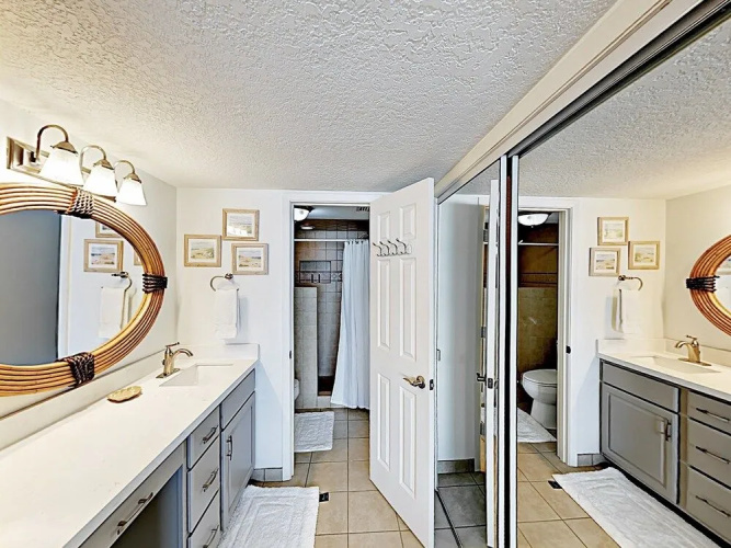 2BR Embassy #404 - 2 Br Condo