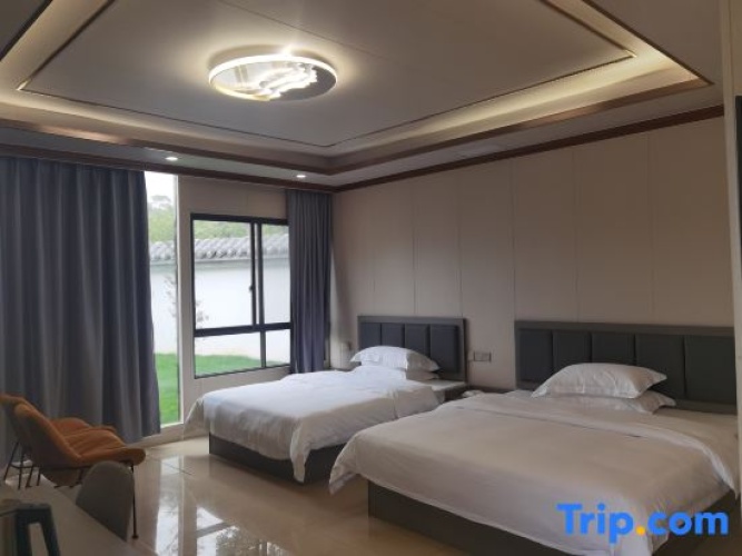2 Bedrooms Suite