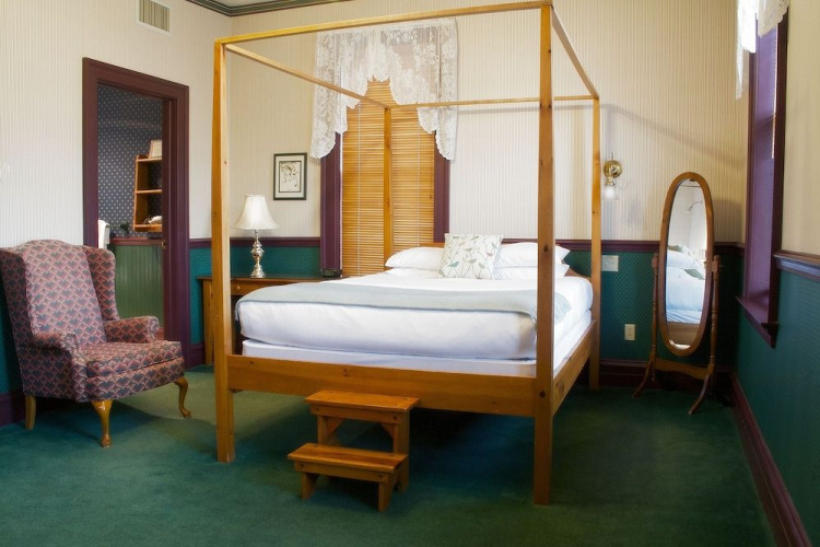The Audubon Inn