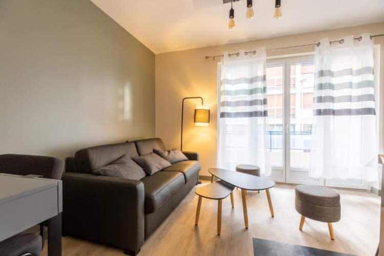 1 Bedroom Apartment