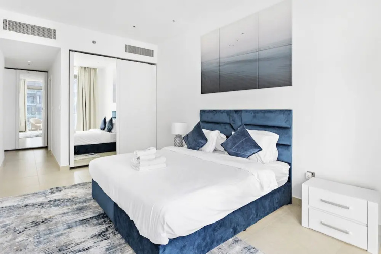 StoneTree - Luxury 2 BR - Prime location