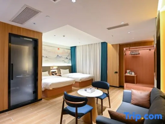 Double Suite