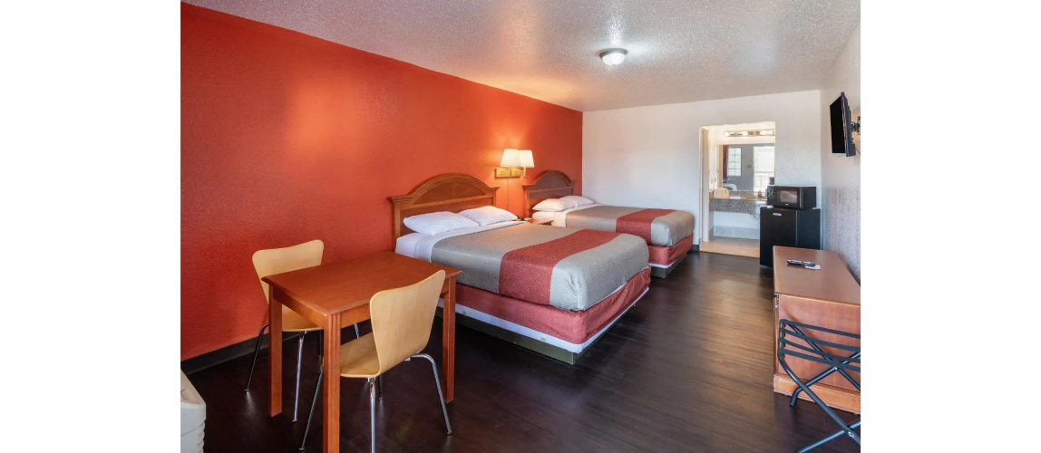 Motel 6 Corona photo 25
