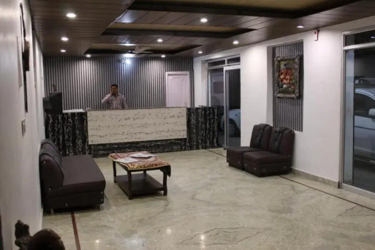 Hotel Dalhousie Grand