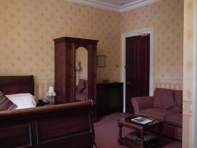 Ardlui Hotel