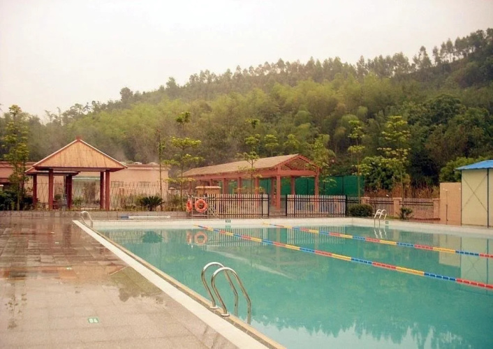 Danxia Hot Spring Holiday Resort Shaoguan