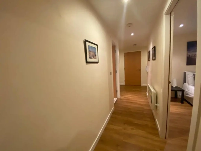 2 Bedrooms Apartment
