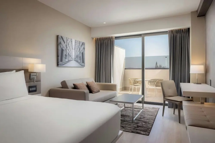 Deluxe Double room with balcony