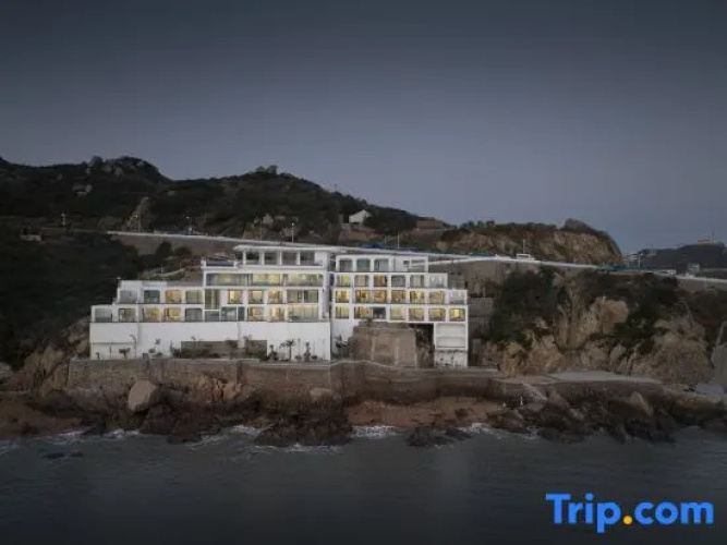 Sea Cliff Hotel