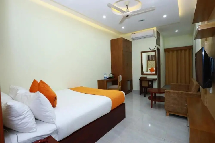 Grand Castle Hotel