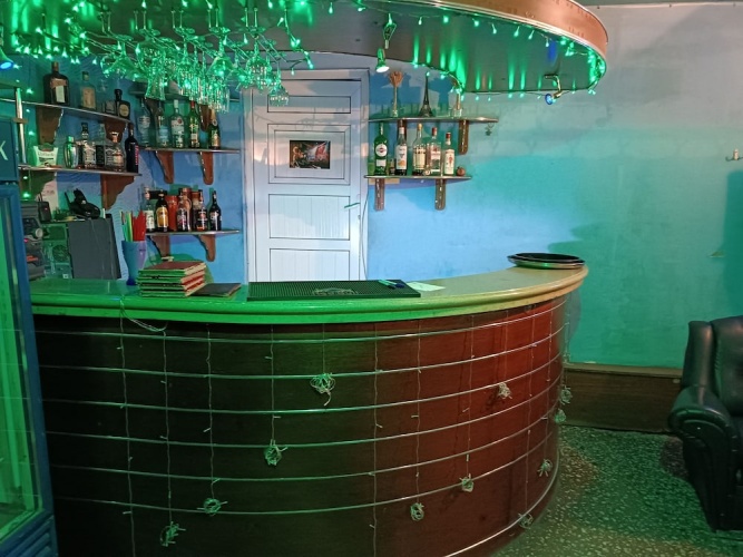 Cocktail Hotel