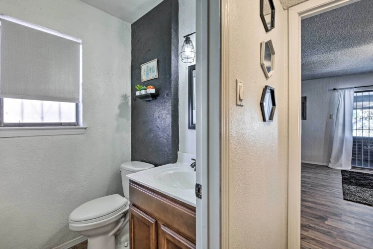 4 Bedrooms Cottage
