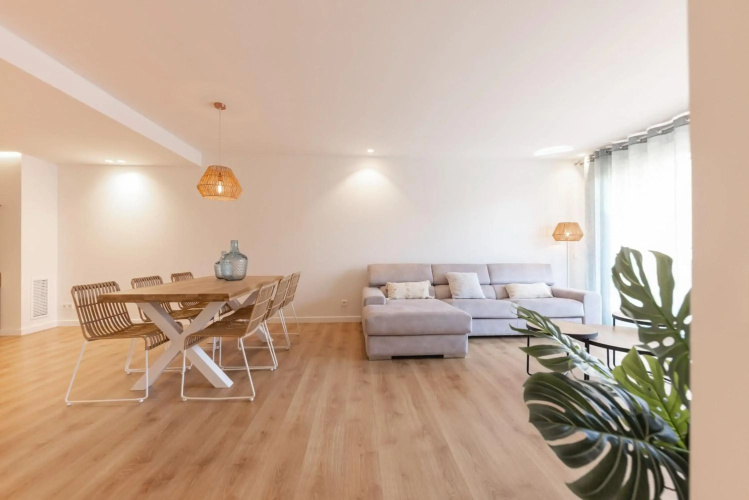 Bravissimo Falcó, 3 bedrooms and balcony