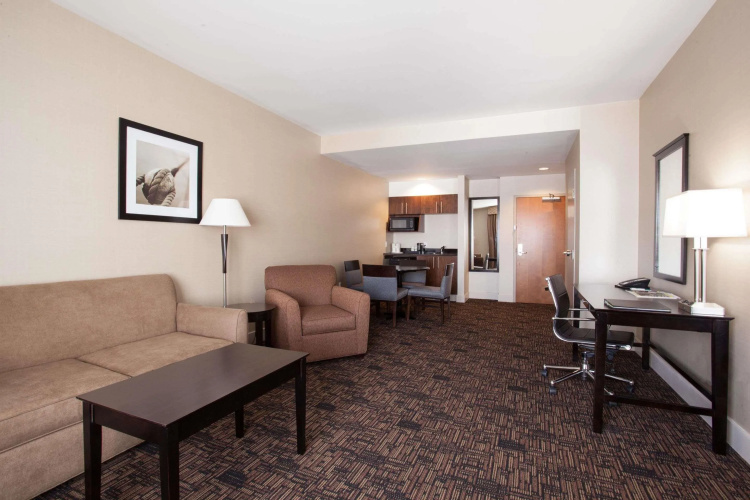 Radisson Hotel Edmonton Airport