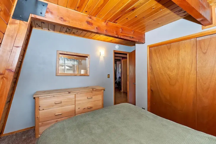 070 Tree Top Cabin
