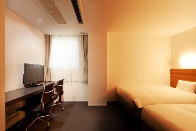 Agnes Hotel Plus
