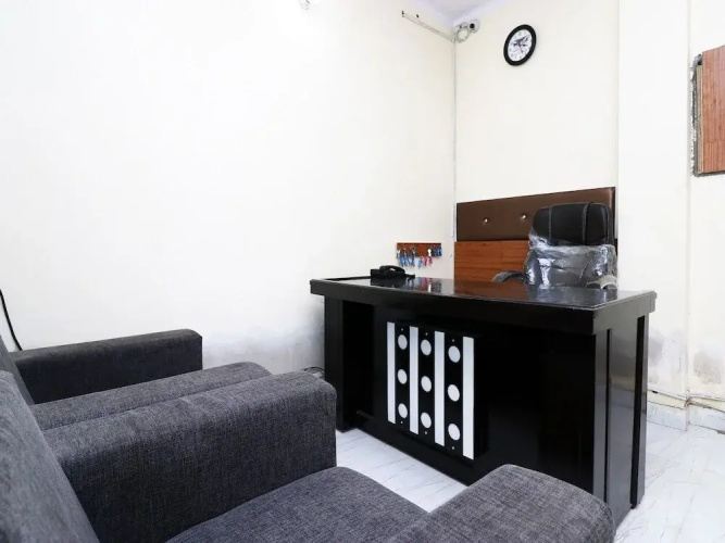 OYO 6601 Mannat Residency
