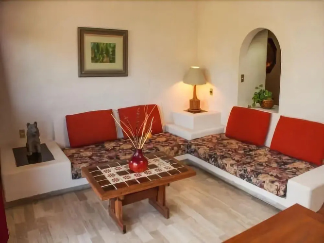 Hotel Solimar Inn Suites