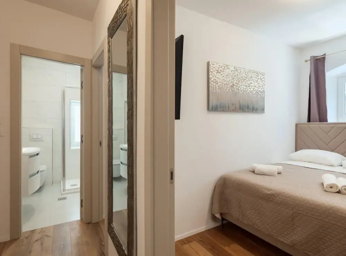 Modern Apartment With Open-air Parking