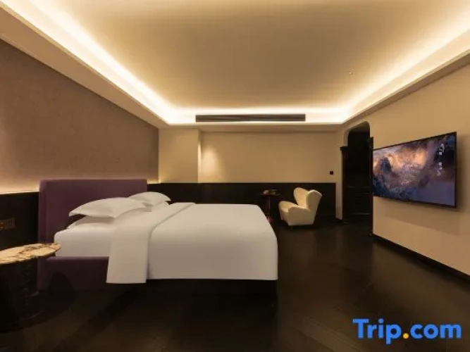 Standard Double room with balcony and with river view