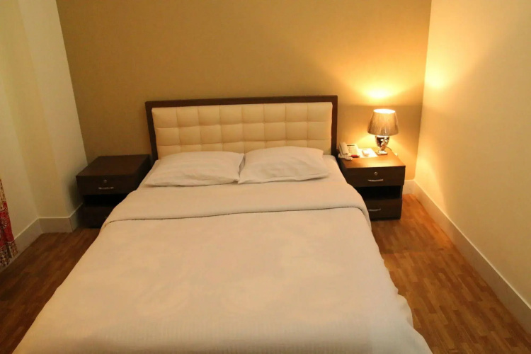 Richmond Hotel & Apartments