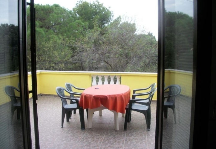 Apartment with balcony