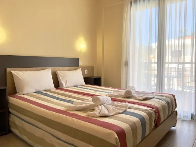 2 Bedrooms Apartment