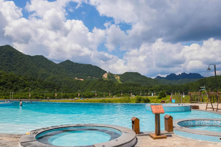 Huaximu Hot Spring Hotel