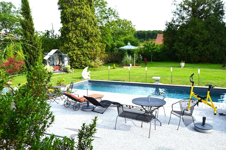 Deluxe Double room with balcony and with garden view