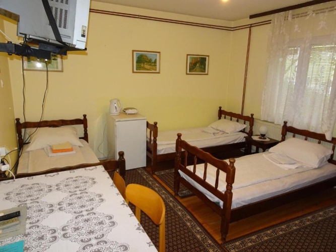 Standard Quadruple room