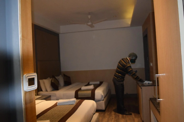 Standard Triple room