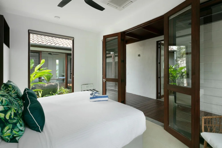 Esprit 9 Palm Cove