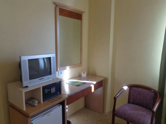 Floria Hotel