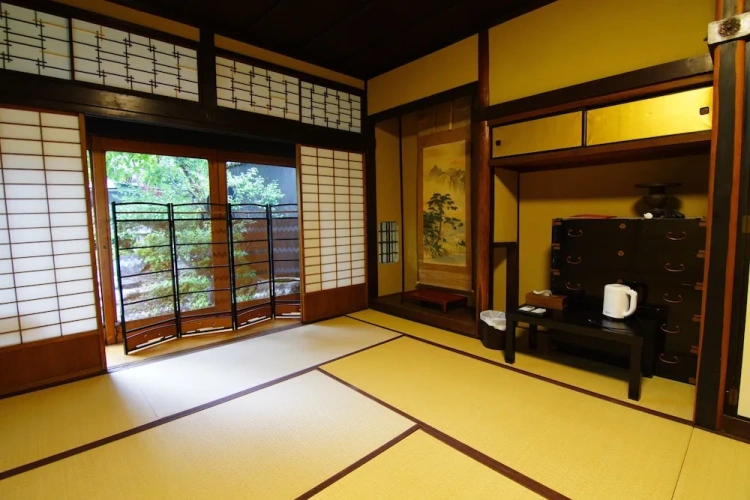 Standard Family room
