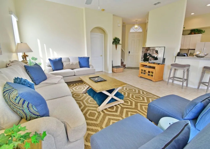 T628BD Sunflower 5 Br villa by RedAwning
