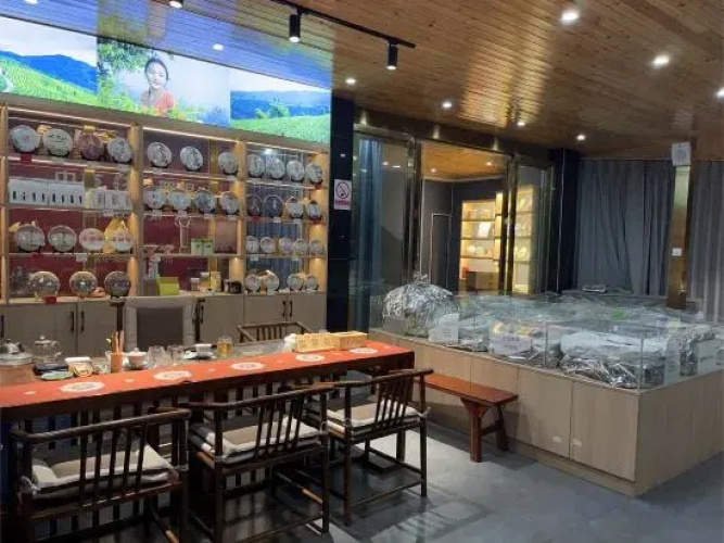Cuigu Hotel (Chuangji Shangcheng)