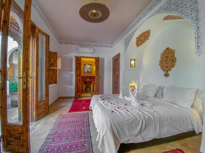 Deluxe Suite