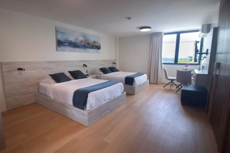 Double Suite