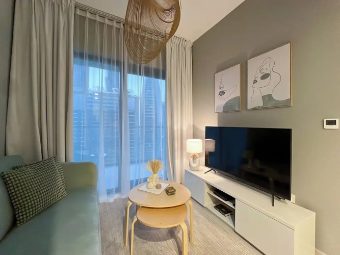1BDR apartment With Pool View