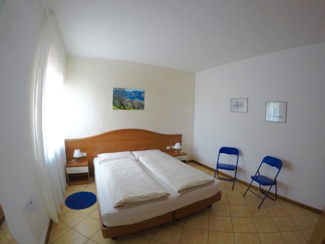 1 Bedroom Apartment with lake view