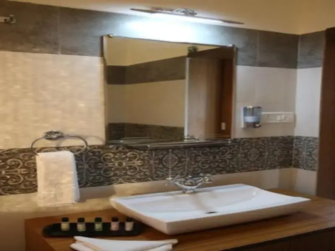 7 Tigers Resort