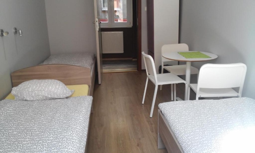 Standard Triple room
