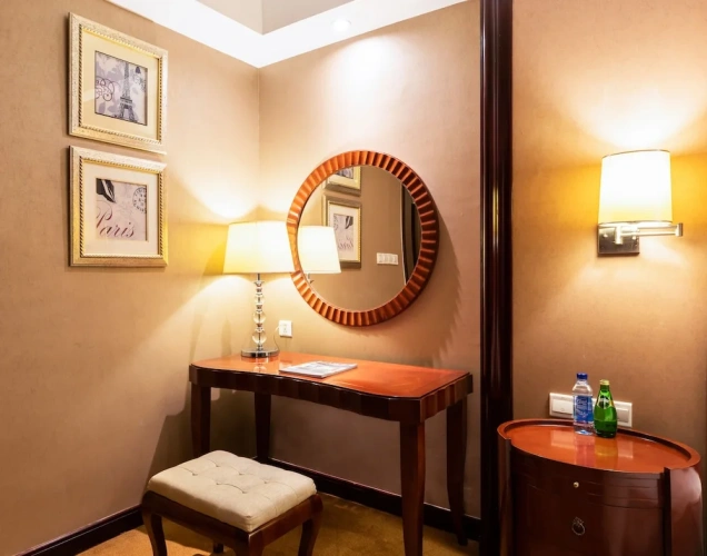 Deluxe Suite with balcony