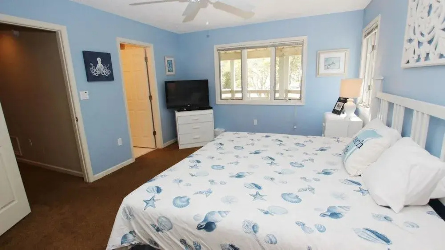 Rogue Wave - 4 Br Home