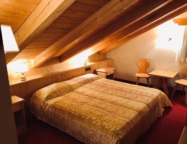 Classic Triple room with balcony and with mountain view
