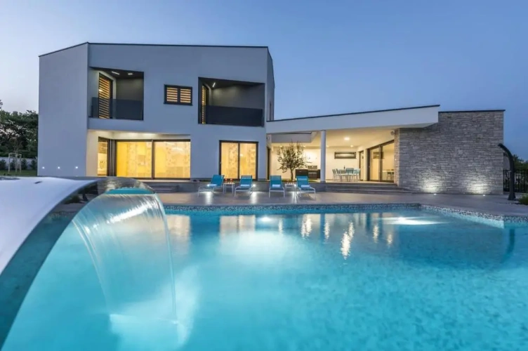 Deluxe Villa